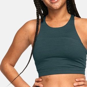 OUTDOOR VOICES - MOVE FREE CROP TOP